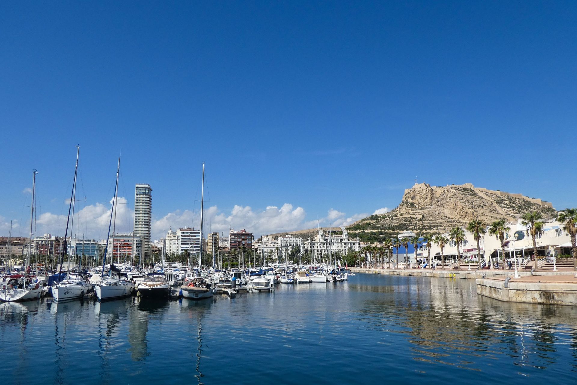 Auto huren in Alicante - Spanje